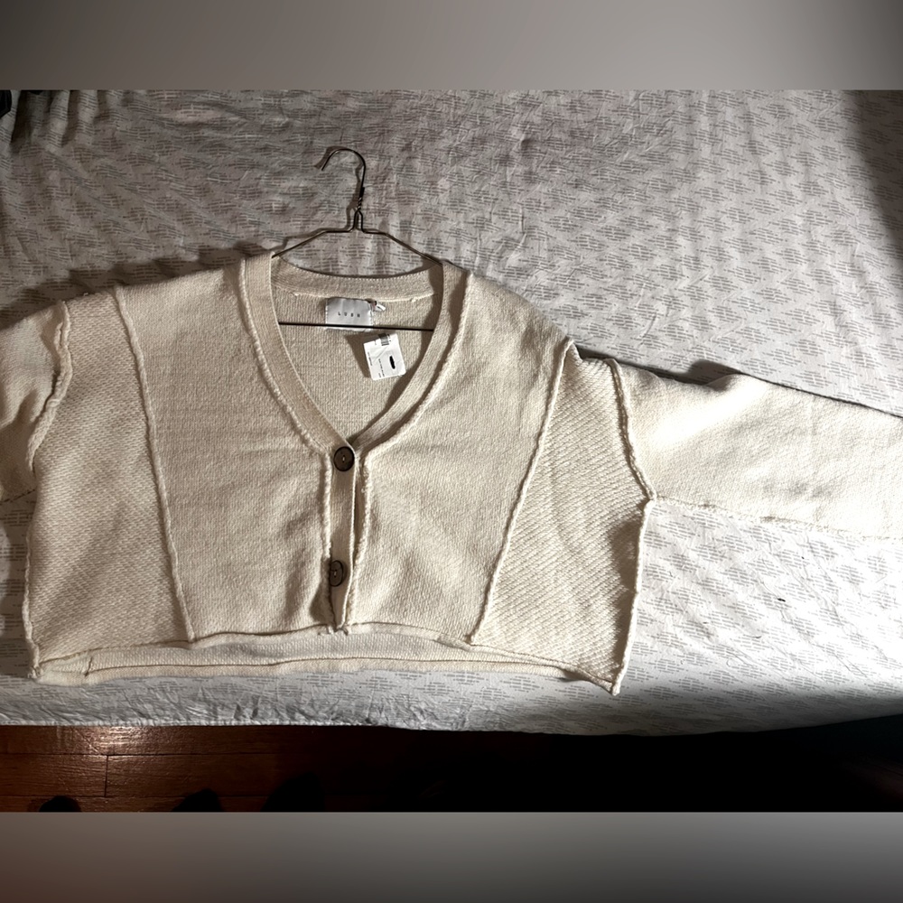 Cropped button-up cardigan from LUSH. Size: SMALL, Color: light beige.